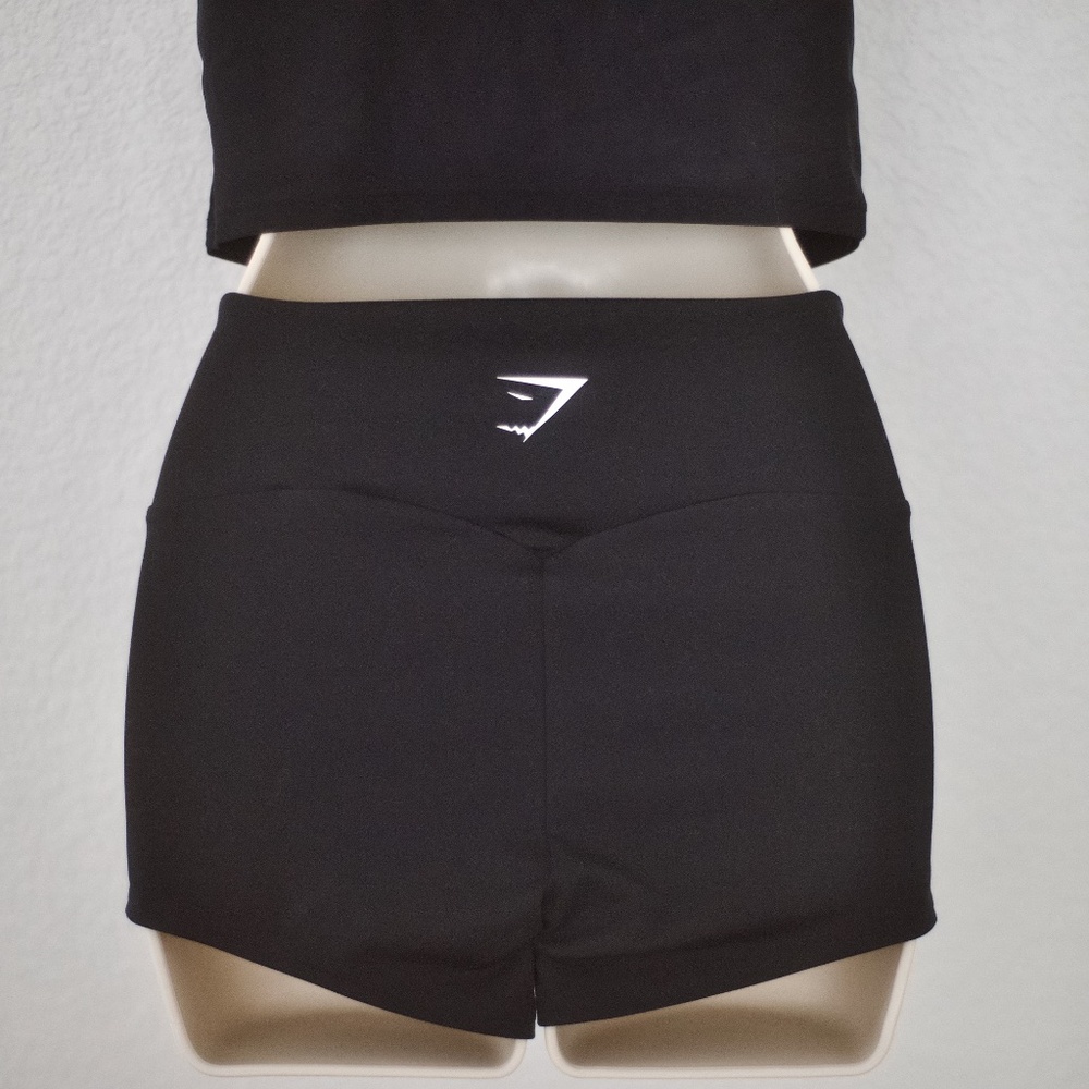 Gymshark Women's Black Training 2" Shorts - small